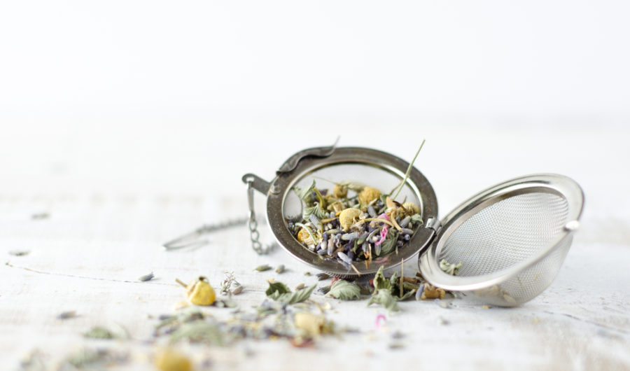 5 Nutritionists Reveal The Health-boosting Teas They Drink EVERYDAY