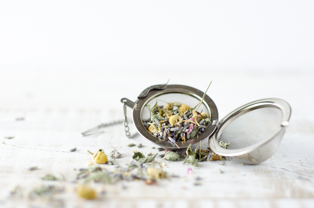 5 Nutritionists Reveal The Health-boosting Teas They Drink EVERYDAY