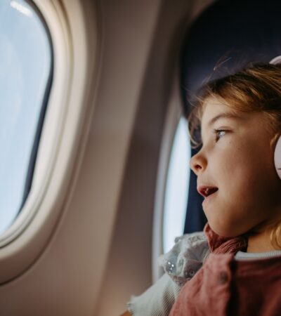How To Make Flying With Kids WAY Less Stressful